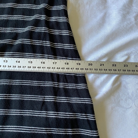 Lou & Gray Women's Black with White‎ Stripes Heavy T-Shirt Dress Size X-Small - Picture 9 of 12